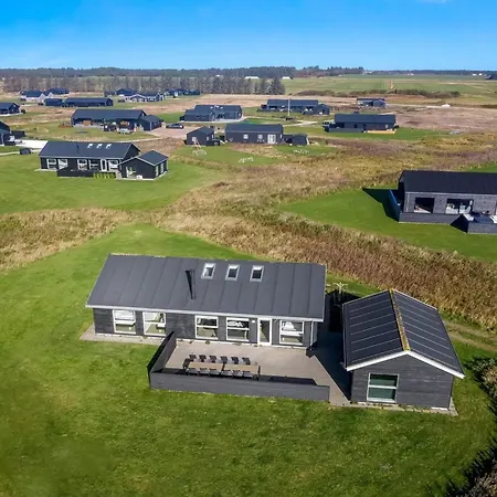 Kirsi - 1-6km From The Sea By Interhome *